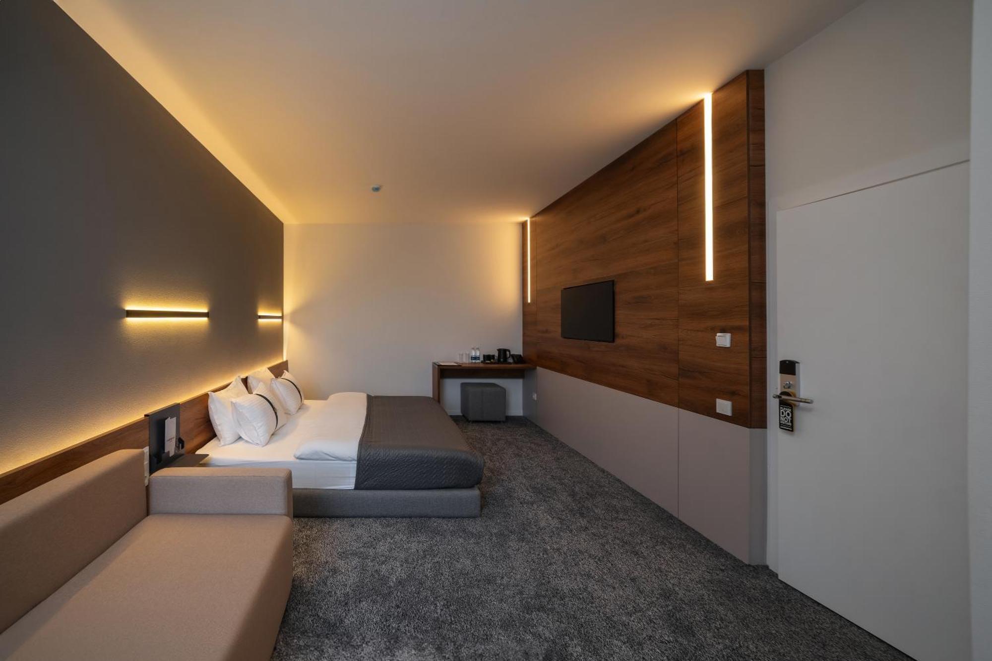 Duo Hotel By Futuro Bisjkek Eksteriør bilde